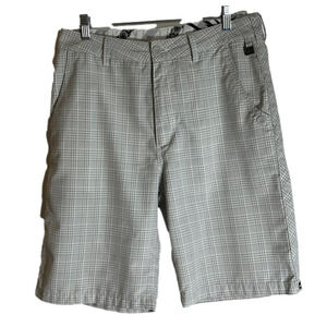 𝅺quicksilver mens board short, size, gray and at plaid, in good condition